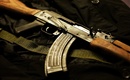 Creative_wallpaper_kalashnikov_ak-47_017802_