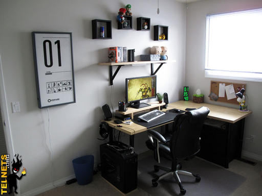 Portal 2 - Фанат превратил свой офис в комнату ожидания Aperture Labs
